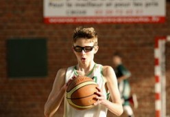 开云kaiyun-中国选手在国际篮球技巧赛斩获银牌，国际篮球高手